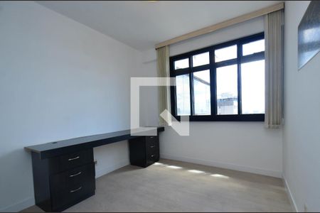 Quarto1 de apartamento para alugar com 3 quartos, 149m² em Santo Antônio, Belo Horizonte