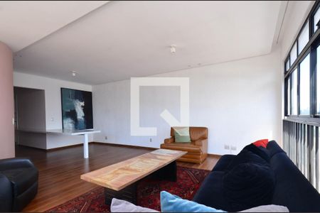 Sala de estar de apartamento para alugar com 3 quartos, 149m² em Santo Antônio, Belo Horizonte
