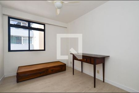 Quarto2 de apartamento para alugar com 3 quartos, 149m² em Santo Antônio, Belo Horizonte