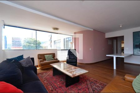 Sala de estar de apartamento para alugar com 3 quartos, 149m² em Santo Antônio, Belo Horizonte