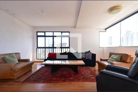 Sala de estar de apartamento para alugar com 3 quartos, 149m² em Santo Antônio, Belo Horizonte