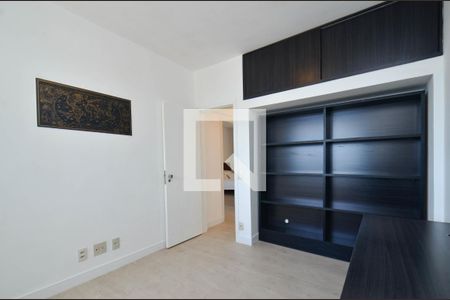 Quarto1 de apartamento para alugar com 3 quartos, 149m² em Santo Antônio, Belo Horizonte