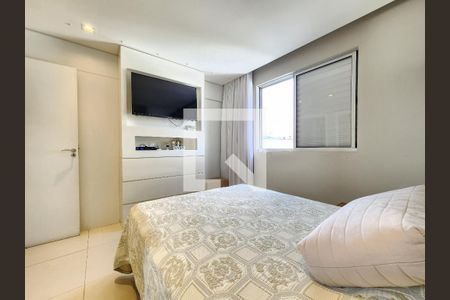 Suíte de apartamento para alugar com 3 quartos, 117m² em Sagrada Família, Belo Horizonte