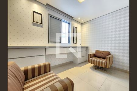 Quarto 1 de apartamento para alugar com 3 quartos, 117m² em Sagrada Família, Belo Horizonte