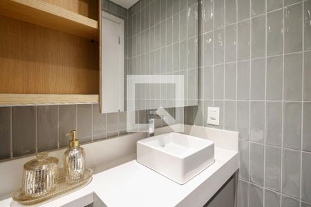 Banheiro de kitnet/studio para alugar com 1 quarto, 25m² em Vila Gomes Cardim, São Paulo