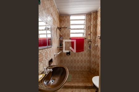 Banheiro de casa à venda com 3 quartos, 150m² em Cascata, Porto Alegre