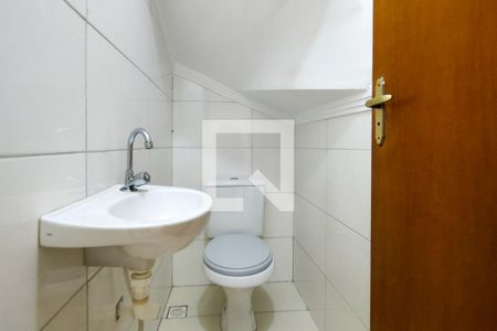 Lavabo de casa de condomínio para alugar com 2 quartos, 60m² em Jardim Melvi, Praia Grande