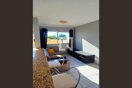 Sala de apartamento para alugar com 2 quartos, 48m² em Serraria, São José