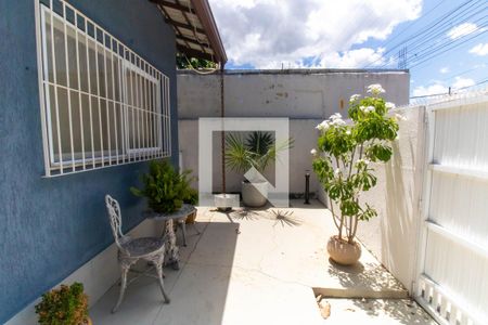 Área externa de casa à venda com 3 quartos, 250m² em Itaipu, Niterói