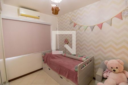 Quarto 2 de casa à venda com 3 quartos, 250m² em Itaipu, Niterói