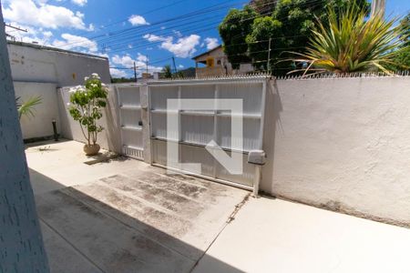 Garagem de casa à venda com 3 quartos, 250m² em Itaipu, Niterói