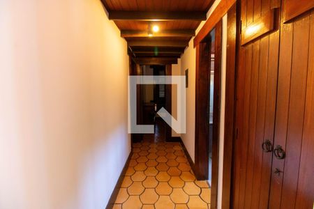 Corredor de casa para alugar com 4 quartos, 300m² em São Francisco, Niterói