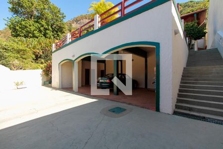 Garagem de casa de condomínio para alugar com 4 quartos, 657m² em Barra da Tijuca, Rio de Janeiro