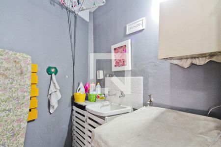 Área de Serviço de casa à venda com 4 quartos, 247m² em Vila Palmeiras, São Paulo