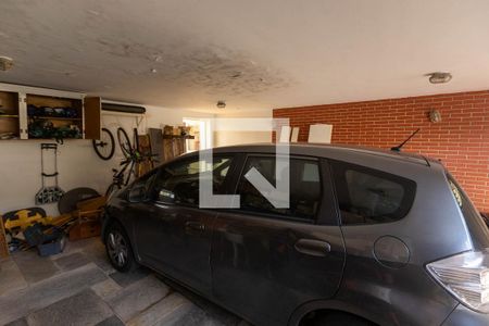 Garagem de casa à venda com 3 quartos, 710m² em Vila Sofia, São Paulo