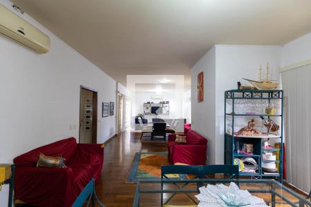 Sala de Reunião de casa à venda com 3 quartos, 710m² em Vila Sofia, São Paulo