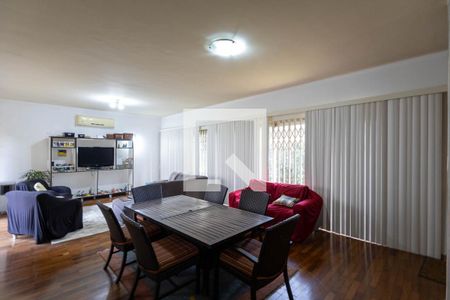 Sala de Jantar de casa à venda com 3 quartos, 321m² em Vila Sofia, São Paulo