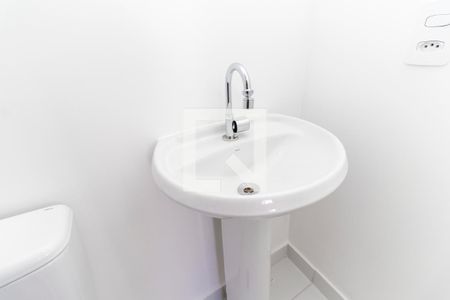 Banheiro de apartamento para alugar com 2 quartos, 32m² em Colônia (zona Leste), São Paulo