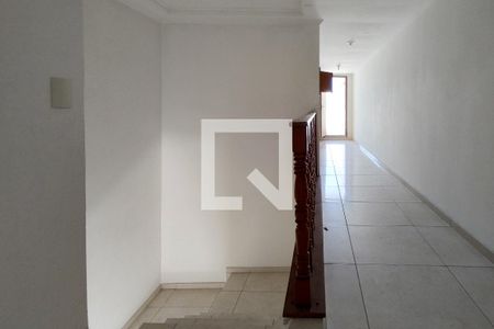 Hall da escada de apartamento para alugar com 4 quartos, 232m² em Cidade Ocian, Praia Grande