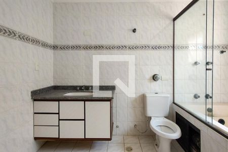 Banheiro da Suíte de apartamento para alugar com 4 quartos, 232m² em Cidade Ocian, Praia Grande