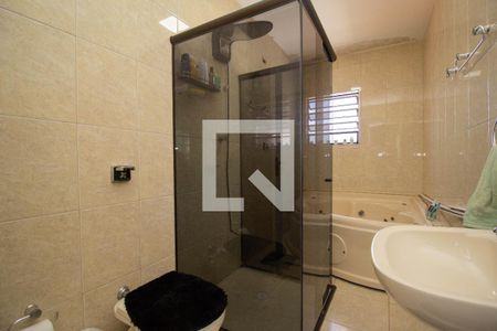 Banheiro da Suíte de casa à venda com 3 quartos, 271m² em Vila Pereira Cerca, São Paulo