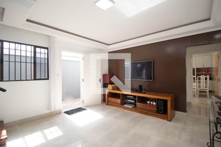 Sala de casa à venda com 3 quartos, 271m² em Vila Pereira Cerca, São Paulo