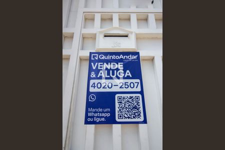 Fachada - placa instalada de casa à venda com 3 quartos, 271m² em Vila Pereira Cerca, São Paulo