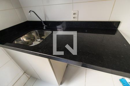 Cozinha de apartamento para alugar com 2 quartos, 38m² em Colônia (zona Leste), São Paulo