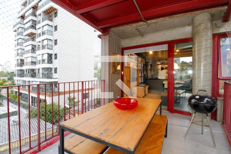 Varanda de apartamento para alugar com 2 quartos, 112m² em Jardim das Bandeiras, São Paulo