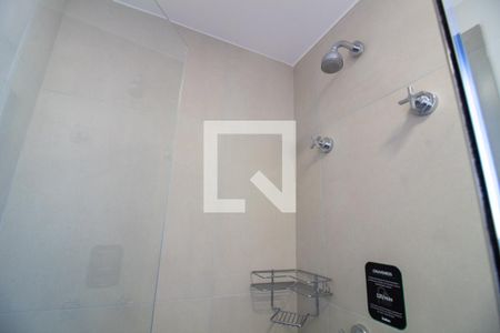 Banheiro das Suítes Americanas 1 e 2  de apartamento para alugar com 3 quartos, 91m² em Jardim das Acacias, São Paulo