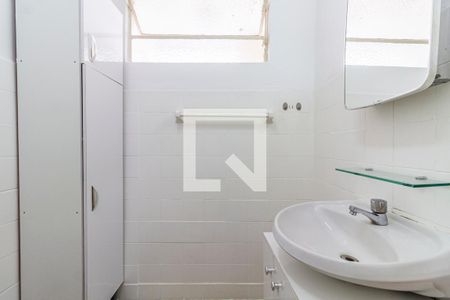 Banheiro de apartamento para alugar com 1 quarto, 37m² em Jardim Paulista, São Paulo