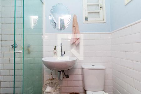 Banheiro de casa para alugar com 1 quarto, 40m² em Vila Carlos de Campos, São Paulo