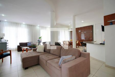 Sala de casa à venda com 5 quartos, 400m² em Santa Lúcia, Belo Horizonte