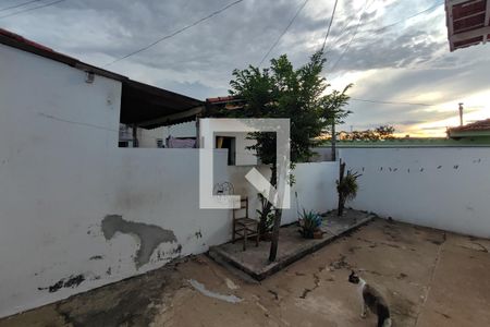 Quintal de casa à venda com 2 quartos, 250m² em Vila Mimosa, Campinas
