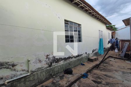 Quintal de casa à venda com 2 quartos, 250m² em Vila Mimosa, Campinas