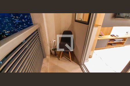 Sacada de apartamento à venda com 2 quartos, 52m² em Industrial Autonomistas, Osasco