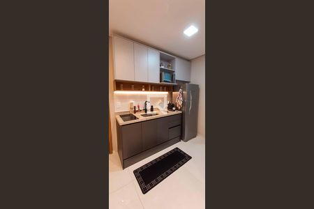 Cozinha de apartamento à venda com 2 quartos, 52m² em Industrial Autonomistas, Osasco
