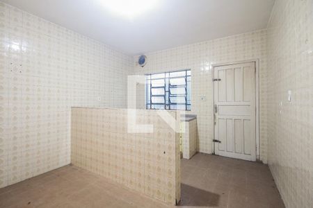 Cozinha de casa para alugar com 2 quartos, 60m² em Vila Santa Isabel, São Paulo