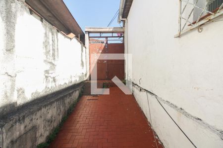 Entrada de casa para alugar com 2 quartos, 60m² em Vila Santa Isabel, São Paulo