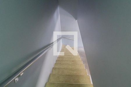 Escada de casa à venda com 3 quartos, 136m² em Vila Norma, São Paulo