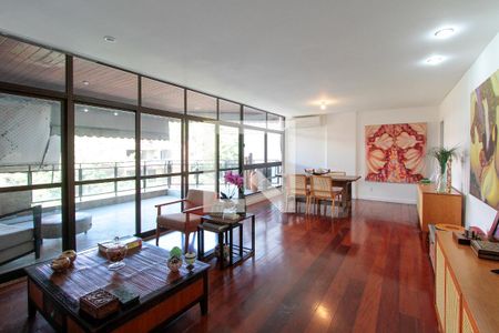 Sala de apartamento à venda com 3 quartos, 156m² em Barra da Tijuca, Rio de Janeiro