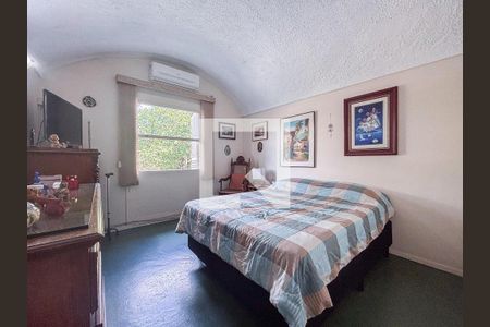 Casa à venda com 4 quartos, 207m² em Vila Anglo Brasileira, São Paulo