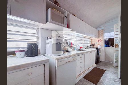 Casa à venda com 4 quartos, 207m² em Vila Anglo Brasileira, São Paulo