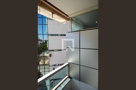 Varanda da Sala de kitnet/studio para alugar com 1 quarto, 45m² em Lourdes, Belo Horizonte