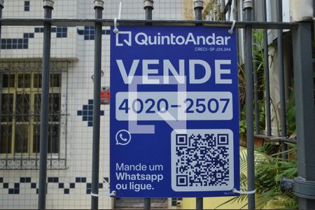 Plaquinha de casa à venda com 3 quartos, 190m² em Liberdade, São Paulo
