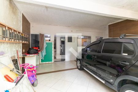 Garagem de casa à venda com 2 quartos, 52m² em Conjunto Residencial José Bonifácio, São Paulo