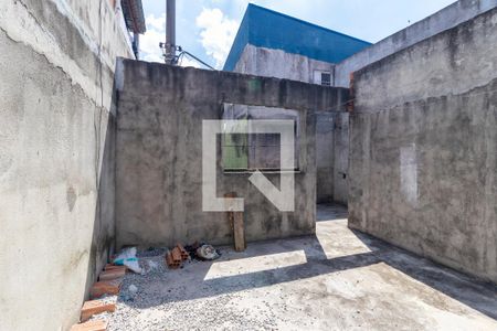 Quintal de casa à venda com 2 quartos, 52m² em Conjunto Residencial José Bonifácio, São Paulo