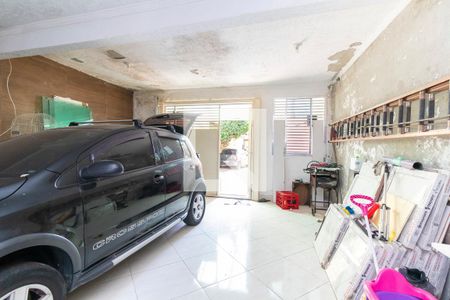 Garagem de casa à venda com 2 quartos, 52m² em Conjunto Residencial José Bonifácio, São Paulo