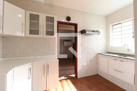 Cozinha de casa à venda com 4 quartos, 150m² em Vila Nilo, São Paulo