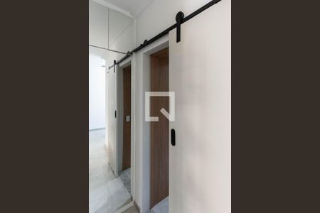 Corredor de apartamento à venda com 1 quarto, 60m² em Engenho Novo, Rio de Janeiro